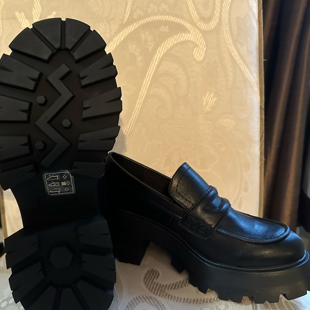 Call it Spring Chunky Loafers - Picture 2 of 4